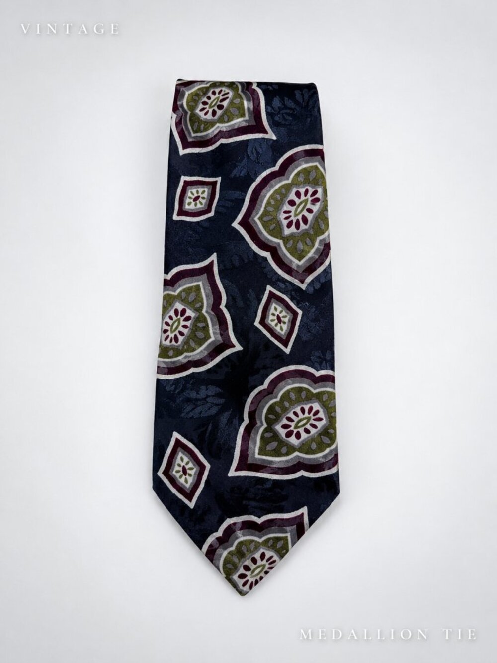 Vintage Swing USA Medallion Jacquard Wide Necktie 59"